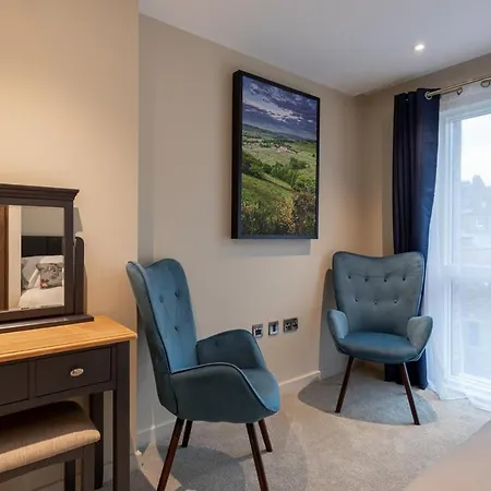 Apartment Luxury 2 Bedroom With Free Parking In The Heart Of *