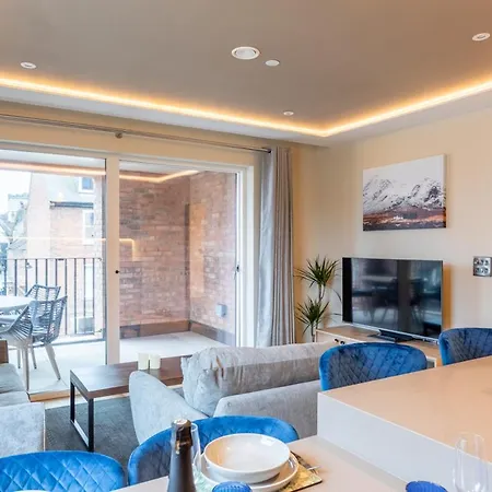 Luxury 2 Bedroom With Free Parking In The Heart Of 公寓 约克